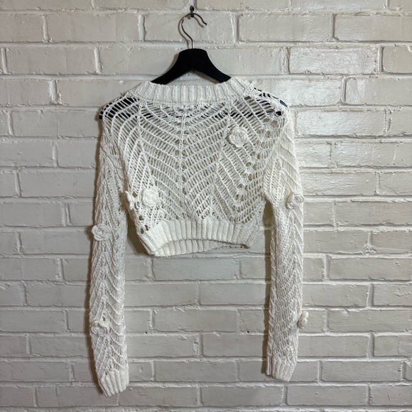 Zara Sweater - Picture 2 of 2